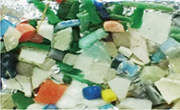 図4　採取されたマイクロプラスチック